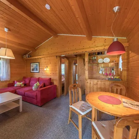 Ferienhaus Kranich W05 Im Ferienpa بيت للعطل *